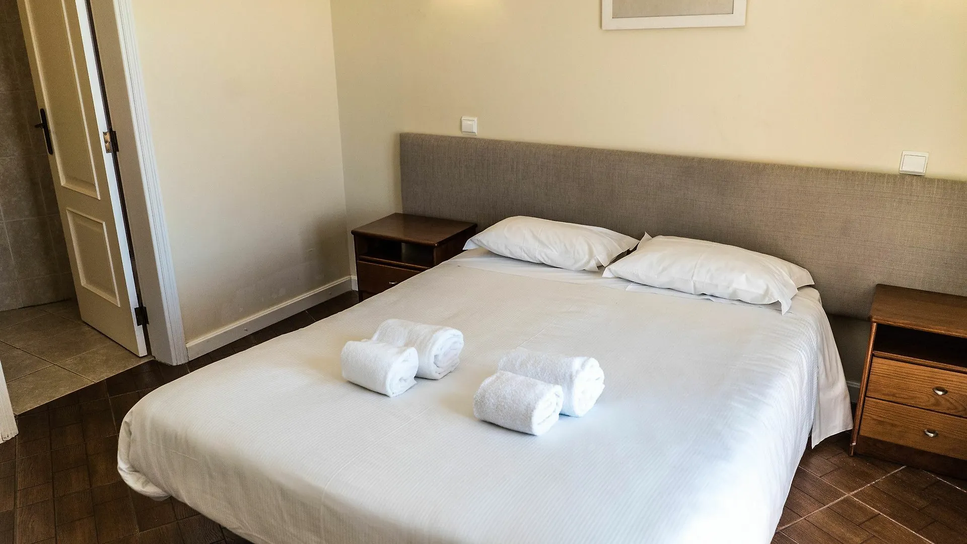 Albufeira Lounge Hostel 2*,  Portugal